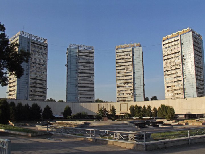 В Узбекистане закон о реновации направили в Сенат после единогласного одобрения