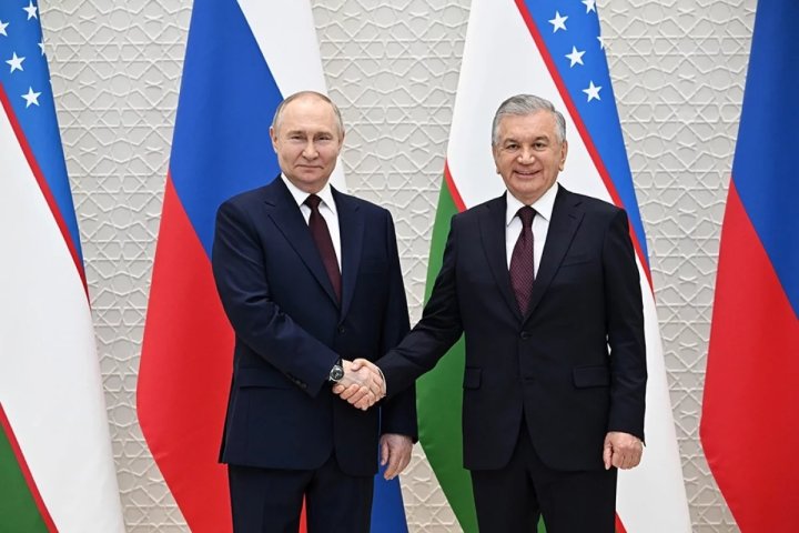 Путин поздравил узбекистанцев с годовщиной независимости