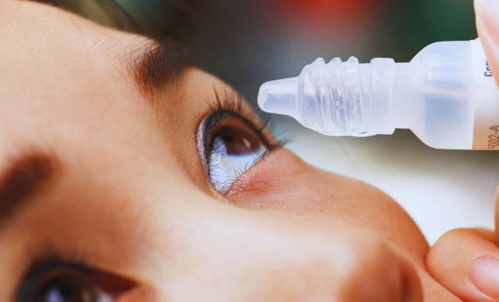 В Узбекистане следят за разработкой глазных капель, способных заменить очки