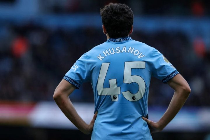 Узбекский защитник «Манчестер Сити» пропустит три игры из-за травмы