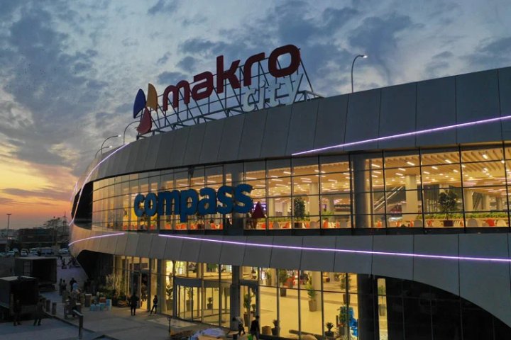 В ташкентском ТРЦ «Compass» произошёл пожар