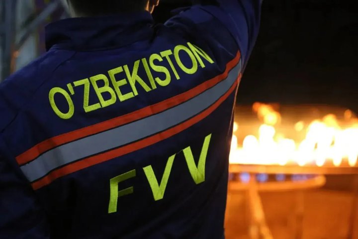 В Ташобласти произошло ДТП, грузовик столкнулся с легковым автомобилем и загорелся