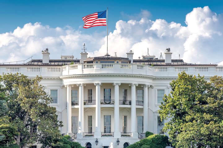 AQShda yetti yil ichida birinchi marta hukumat ishi to‘xtatildi