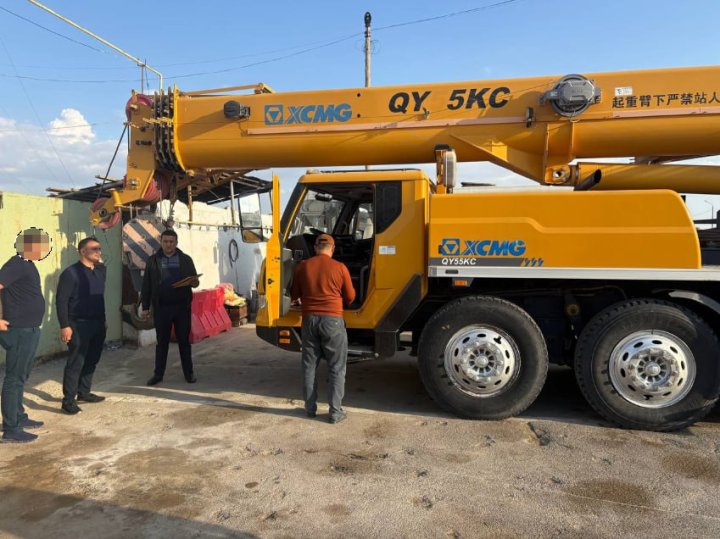 В Самаркандской области у ЧП забрали автокран из-за долгов