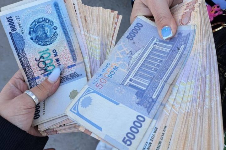 В Узбекистане обвалился курс всех иностранных валют
