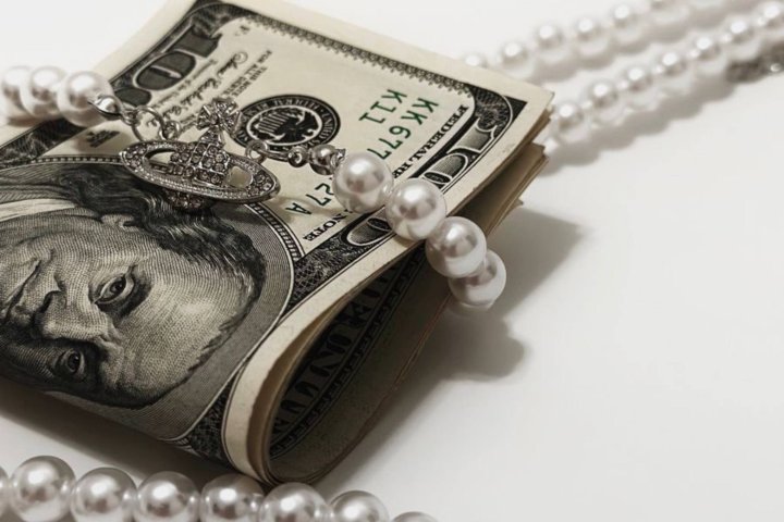 Курс иностранных валют на 20 октября: с каких сюрпризов начнётся новая рабочая неделя в Узбекистане