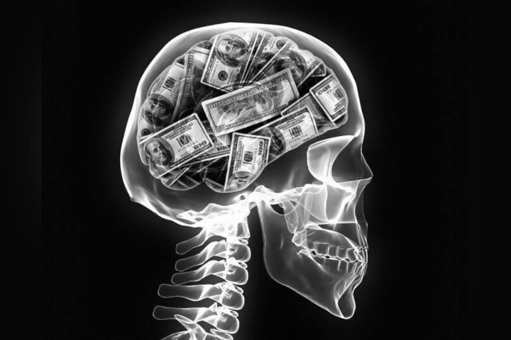 В Узбекистане доллар «пошёл на спад»