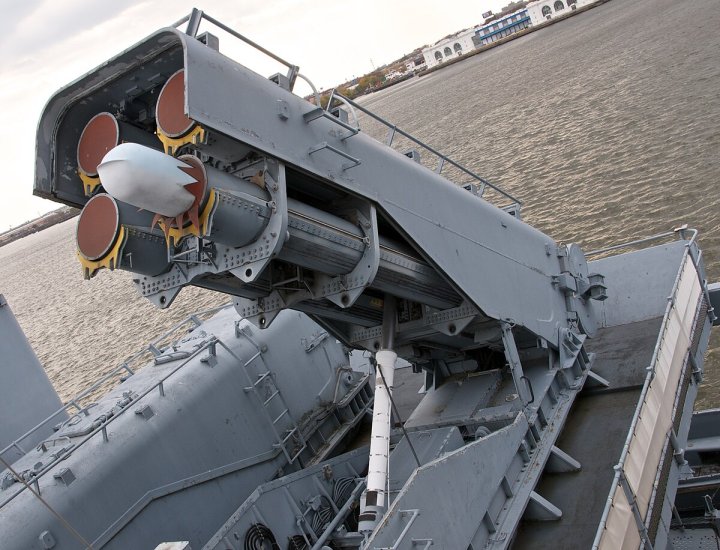 AQShda Tramp va Zelenskiy uchrashuvi nega Ukrainaga kutilgan qurollarni olib kelmadi