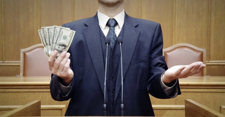 В Узбекистане чиновники будут показывать борьбу с коррупцией