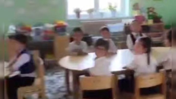 "Nos va ter hidi keladi", - Farg‘onada bolalardan dadasidan qanday hid kelishini so‘ragan tarbiyachiga chora ko‘rildi