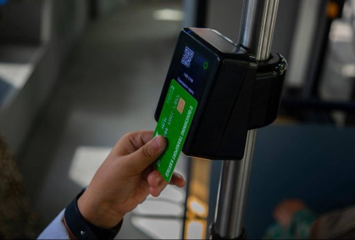 ATTO объяснила причину списания средств с карт пассажиров