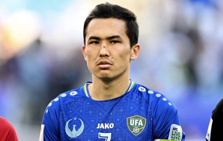 Узбекский полузащитник Отабек Шукуров может подписать контракт с клубом из ОАЭ