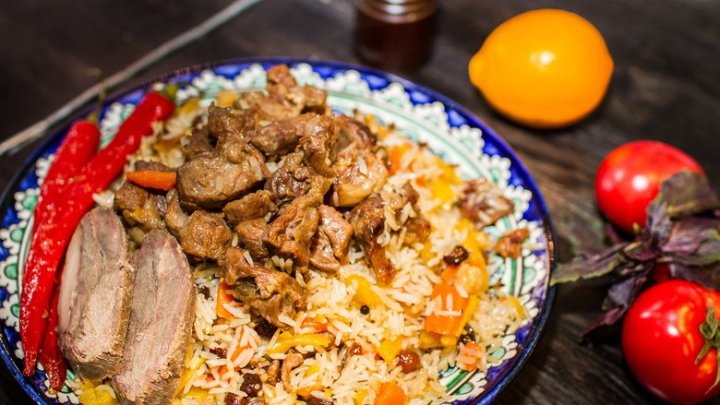 Sentyabr oyi ma’lumotlari: O‘zbekistonning turli hududlarida 1 kg palov pishirish qancha turadi?