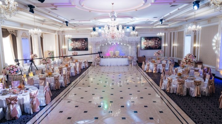 Узбекистанца наказали за чрезмерно роскошную свадьбу