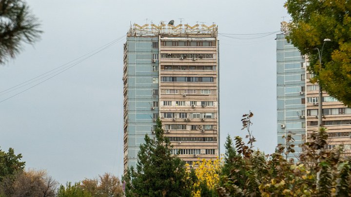 Ҳокимият "Москва осмонўпар бинолари"ни реновация қилиш ҳақидаги хабарларни рад этди