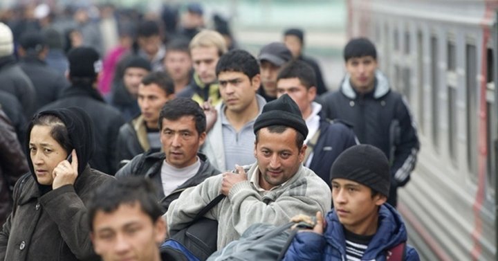 Rossiya 2026-yilga kelib O‘zbekistondan kelgan muhojirlar uchun kvotalarni keskin qisqartirishni rejalashtirmoqda