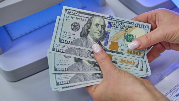 В Узбекистане обновили курс иностранных валют на 13 ноября