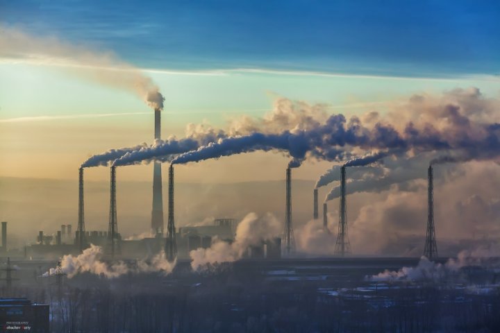 В Узбекистане предприятиям грозит ликвидация за отказ сократить выбросы к декабрю