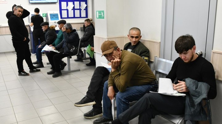 В Москве пересмотрели стоимость патентов для мигрантов