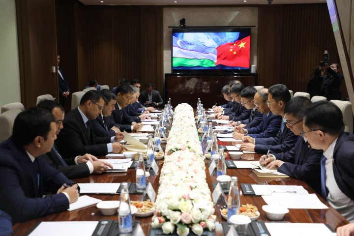 Китай реализует проекты в Бухарской области