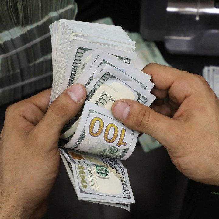 Население Узбекистана продало банкам на $6,7 млрд больше, чем купило, за 9 месяцев 2025 года