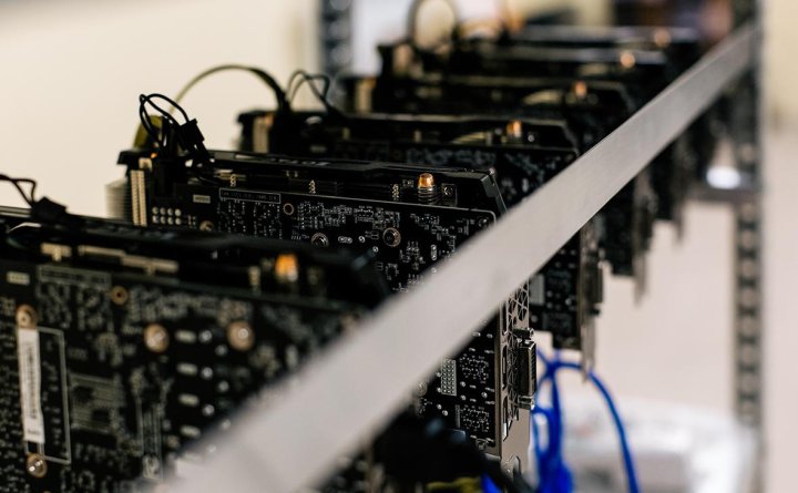 Кыргызстан запретил майнить из-за нехватки электроэнергии