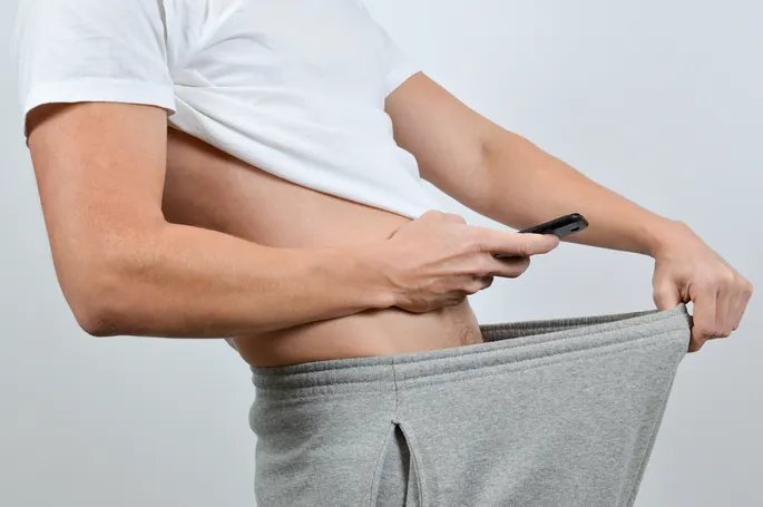 Ташкенте девушка получила «дикпик» и наказала извращенца