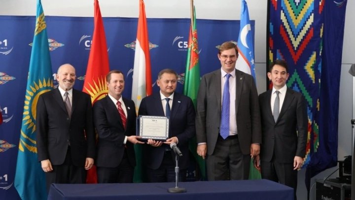 Казахстан формирует ИИ-хаб с NVIDIA в Центральной Азии