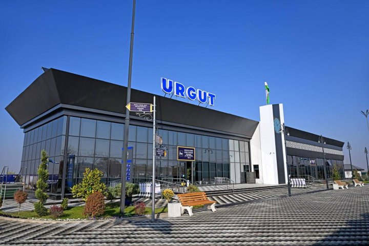 Запущены пассажирские поезда на линии Самарканд - Ургут