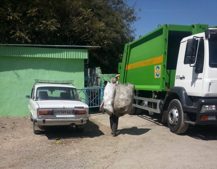 Узбекистан переводит оплату за вывоз мусора в онлайн-формат с 2026 года