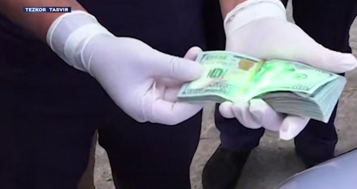 Сотрудник налоговой потребовал взятку у главы фермерского хозяйства из Ангрена