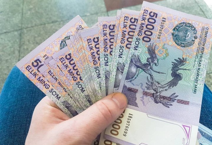 Что может вызвать финансовый кризис в Узбекистане?