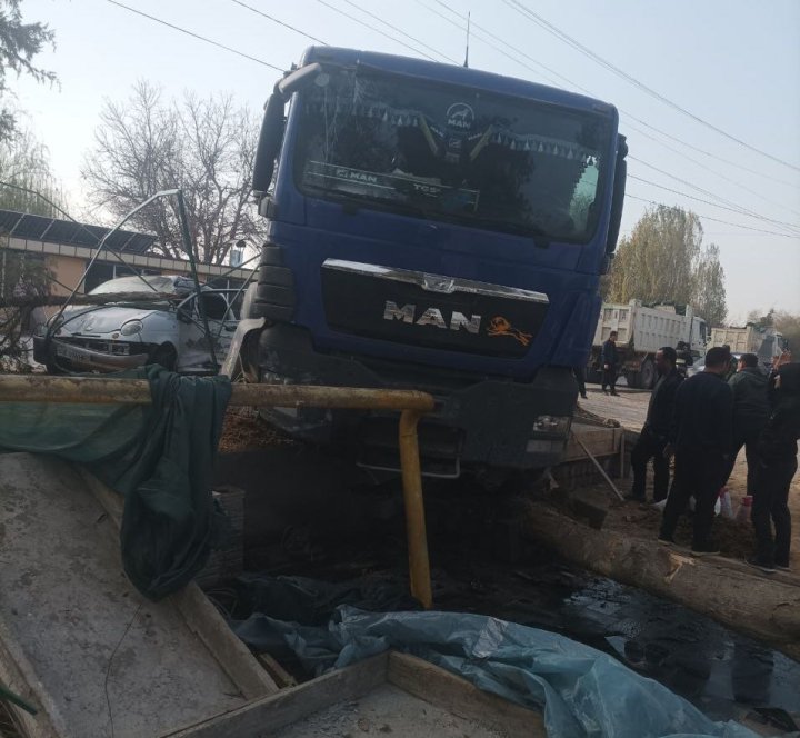 Более 2,4 тыс. потребителей в Ташкентской области остались без газа из-за ДТП