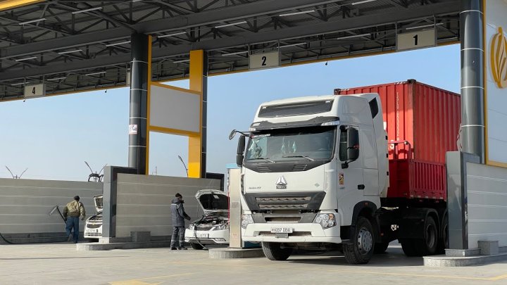 Латвия открыла коридор для узбекских грузов