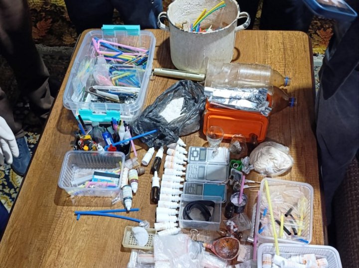 Владелец нарколаборатории в Андижане продавал наркотики через Telegram-бота