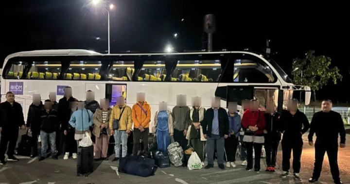 Граждане Узбекистана вернулись на родину после рабства на Украине