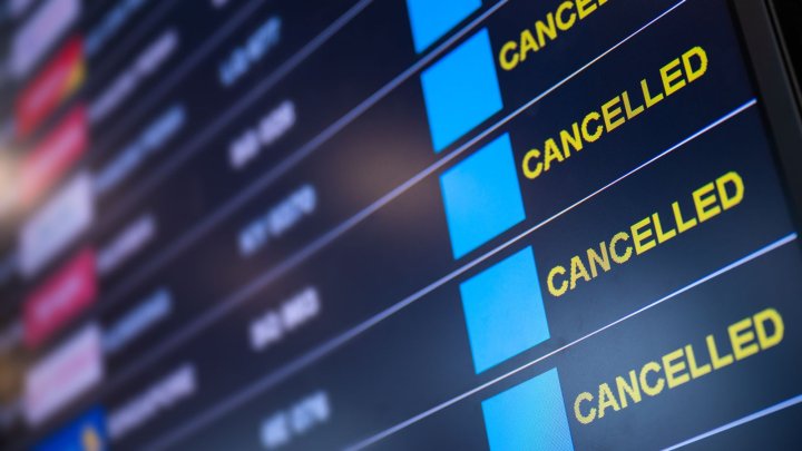 Шатдаун в США привел к отмене 700 авиарейсов