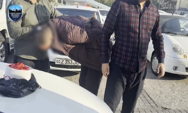 В Ташкенте наркоторговец продавал наркотики в коробке из-под Raffaello