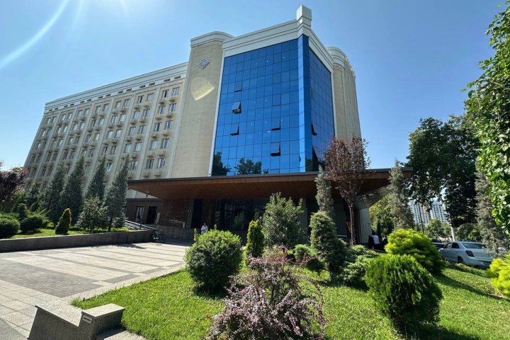 Здание Минстроя в Ташкенте выставлено на аукцион за 130 млрд сумов