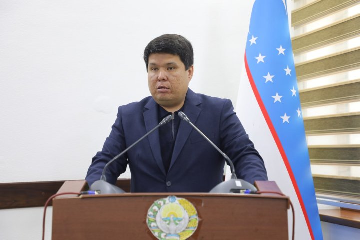 СМИ: узбекский чиновник требовал оформлять кредиты на граждан