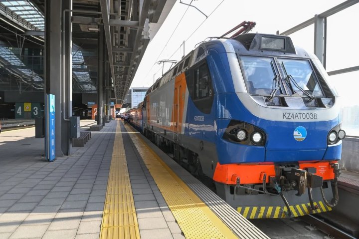 Поезд Алматы-Ташкент переходит на ежедневный график