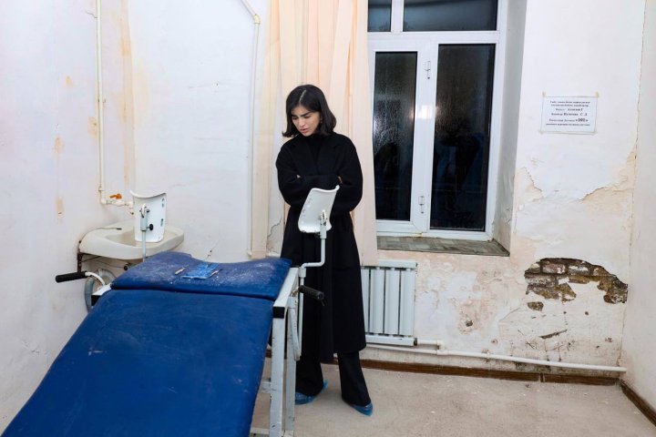 О проблемах здравоохранения нельзя судить лишь по отчётам: Саида Мирзиёева посетила поликлинику в Ургуте