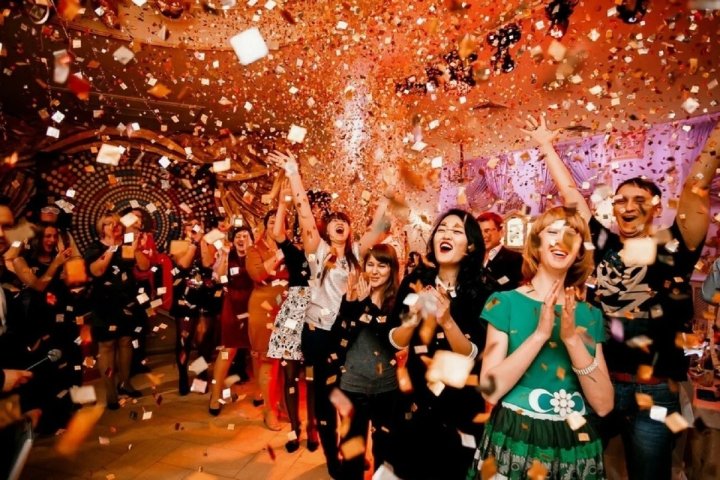 Кабмин Узбекистана запретил хокимиятам и министерствам «гулять» на бюджетные деньги