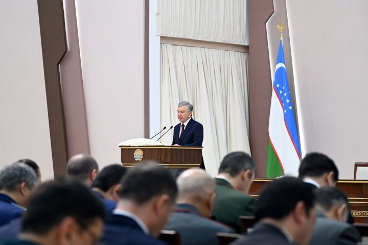 Наказание будет строгим: Шавкат Мирзиёев поднял проблему коррупции в стране