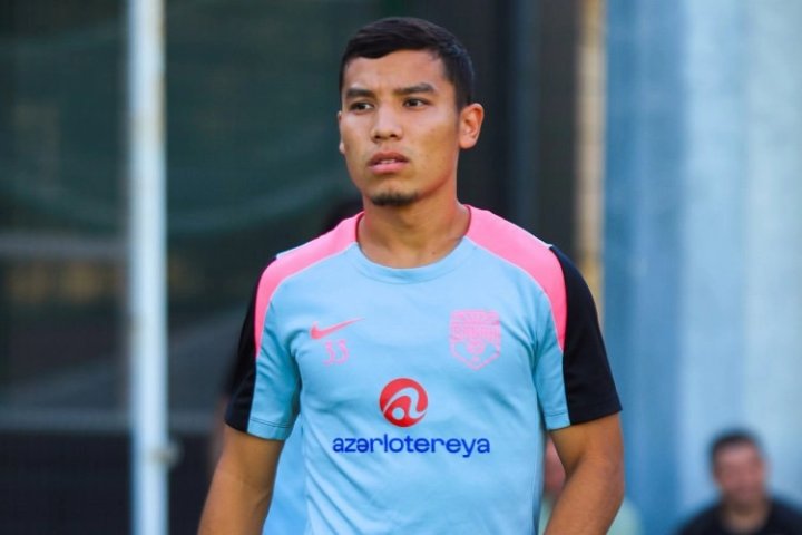 Европейский клуб заплатил за узбекского полузащитника $400 000 российской команде