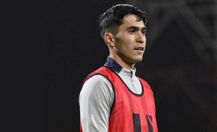 Футболист сборной Узбекистана почувствовал проблемы со здоровьем