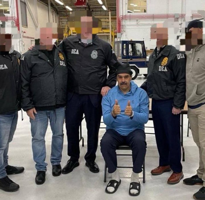 В США опубликовали фото и видео задержанного Мадуро