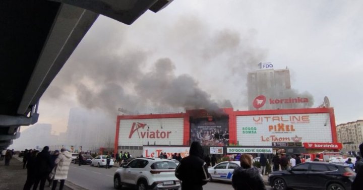 МЧС продолжает массовую проверку ТРЦ и ресторанов на пожарную безопасность