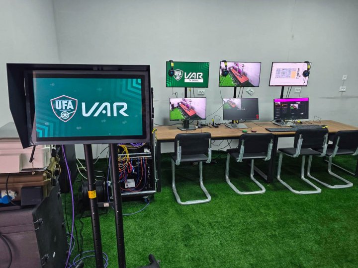 На двух футбольных стадионах Узбекистана появилась система VAR