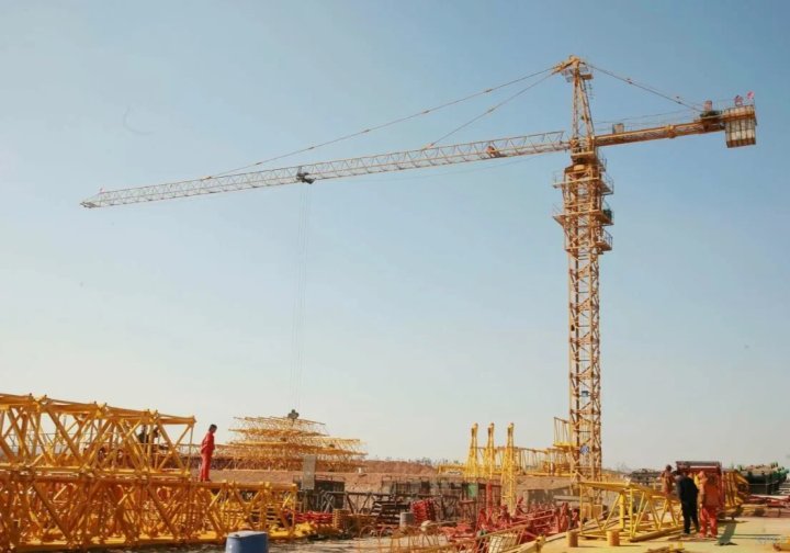 В Узбекистане строительные краны будут проверять на безопасность каждый год